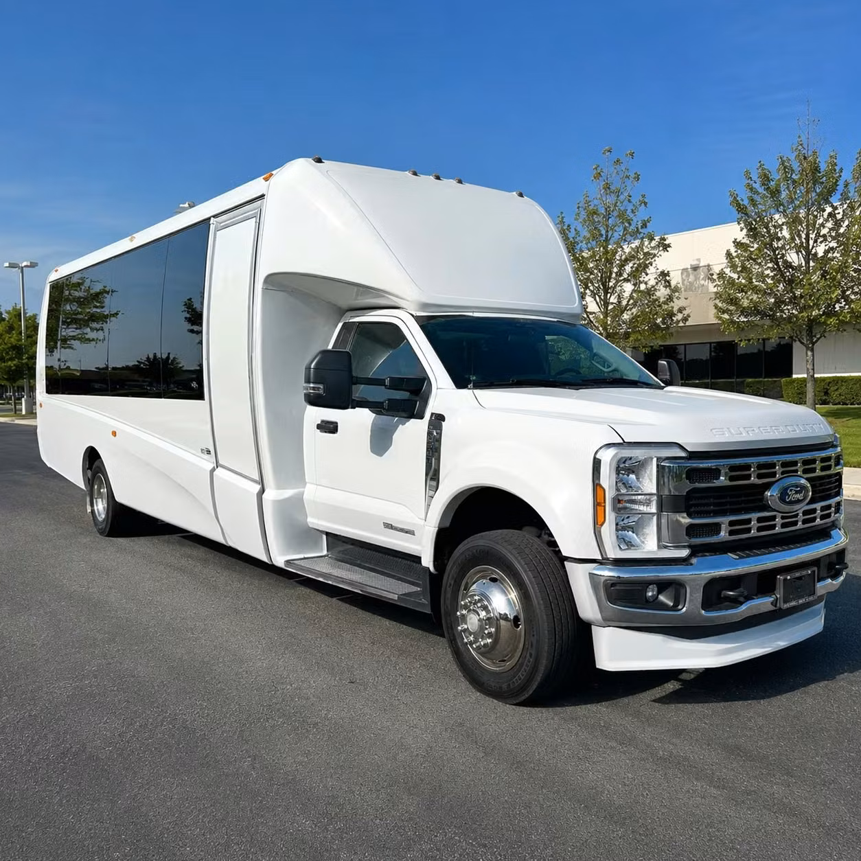 15 passenger minibus
