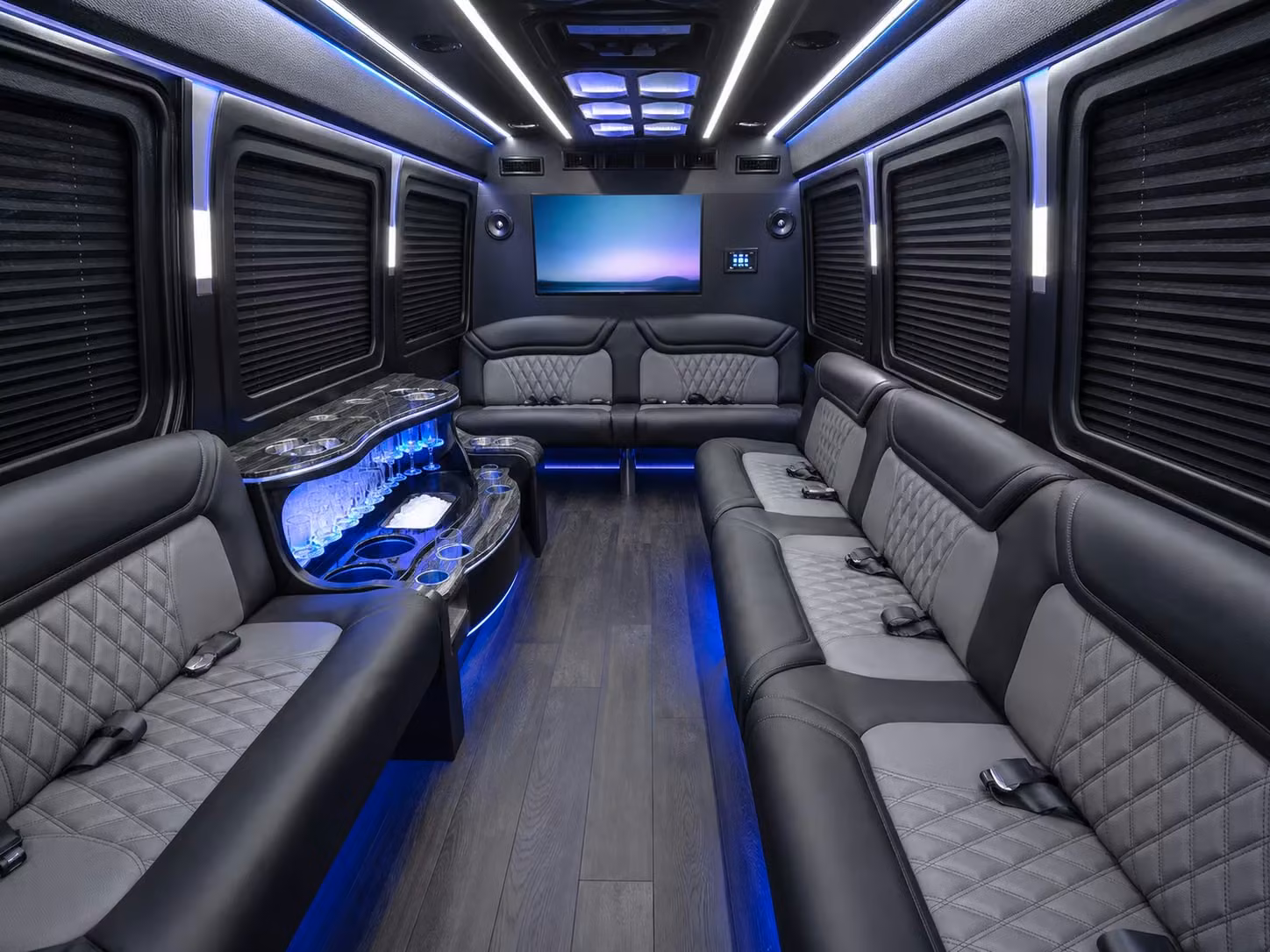 airport transfers and corporate event shuttles for redford businesses