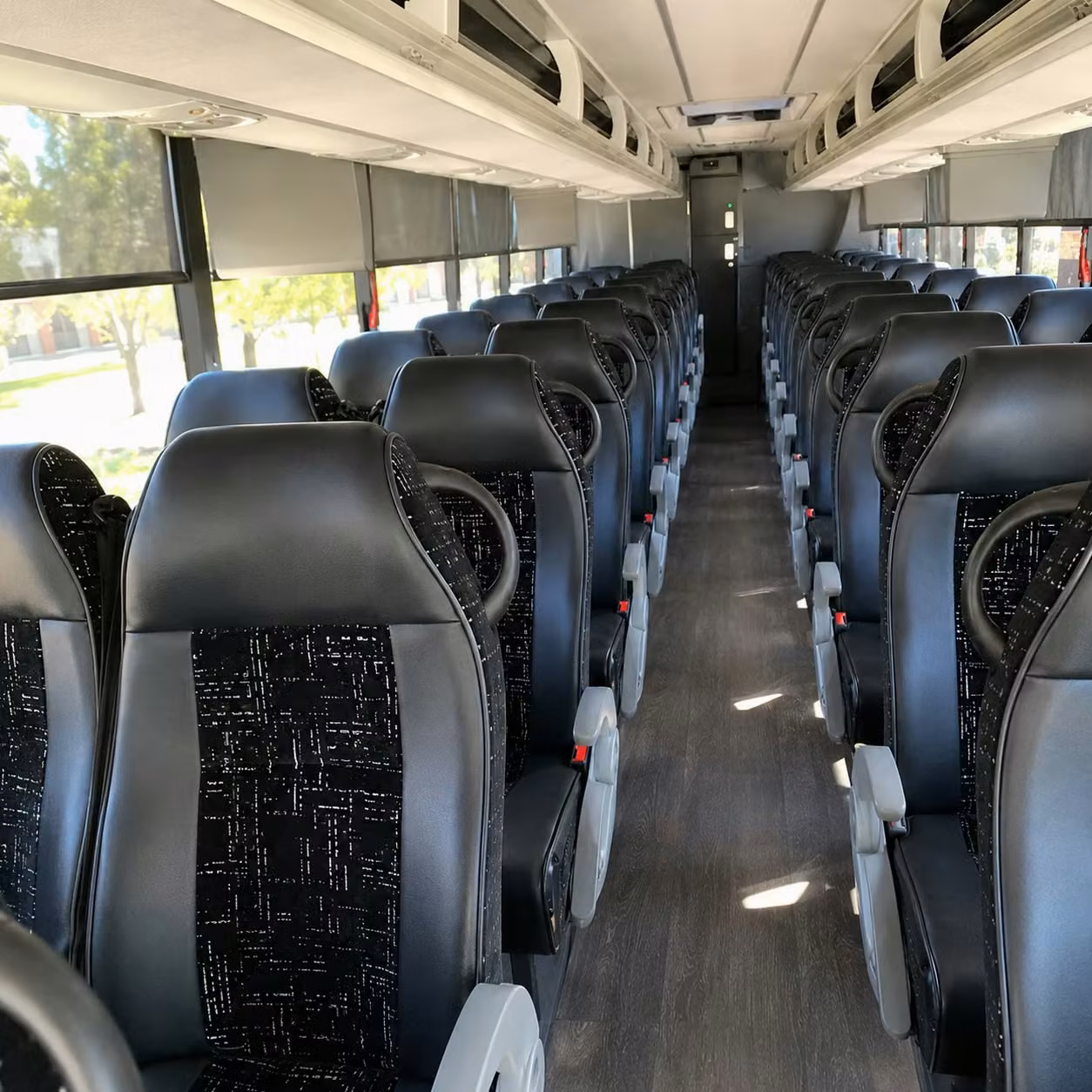 charter buses for redford student groups visiting the michigan science center
