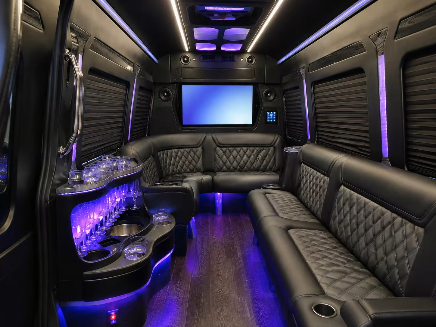 wedding transportation to venues near redford michigan